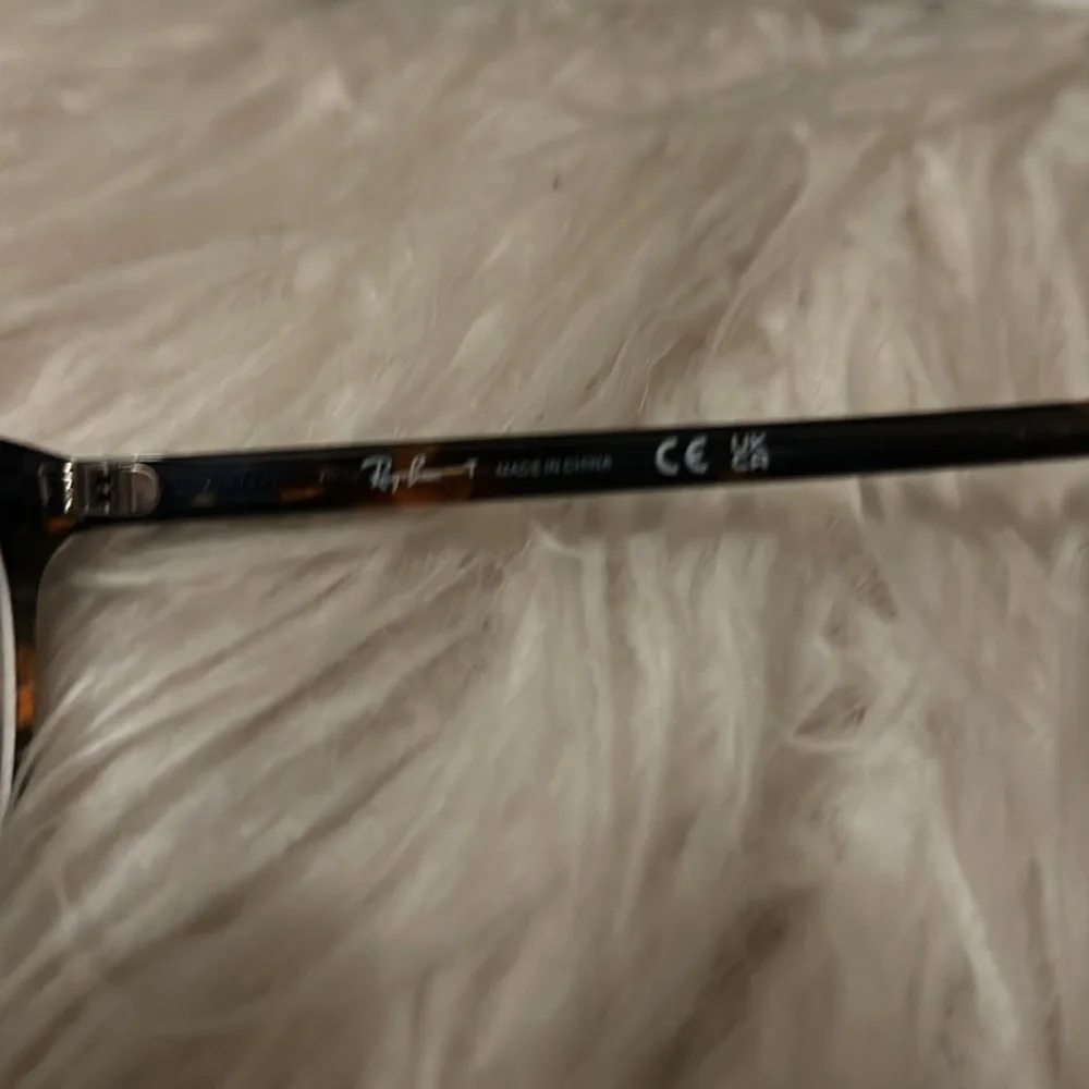Ray Ban Elliot Tortoiseshell Glasses with Case